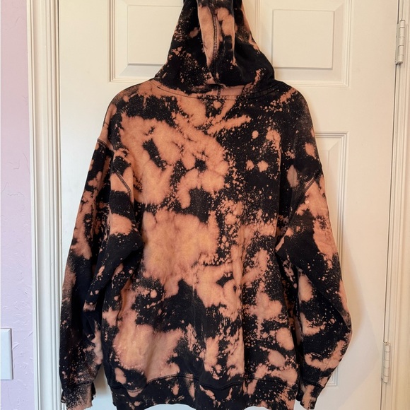 Hand Bleached Sweatshirt - Picture 3 of 4